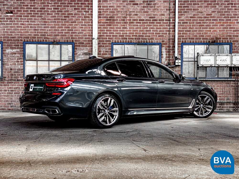 BMW M760Li xDrive M-Sport V12 7er LANG 609pk 2016 G12, L-128-BS.