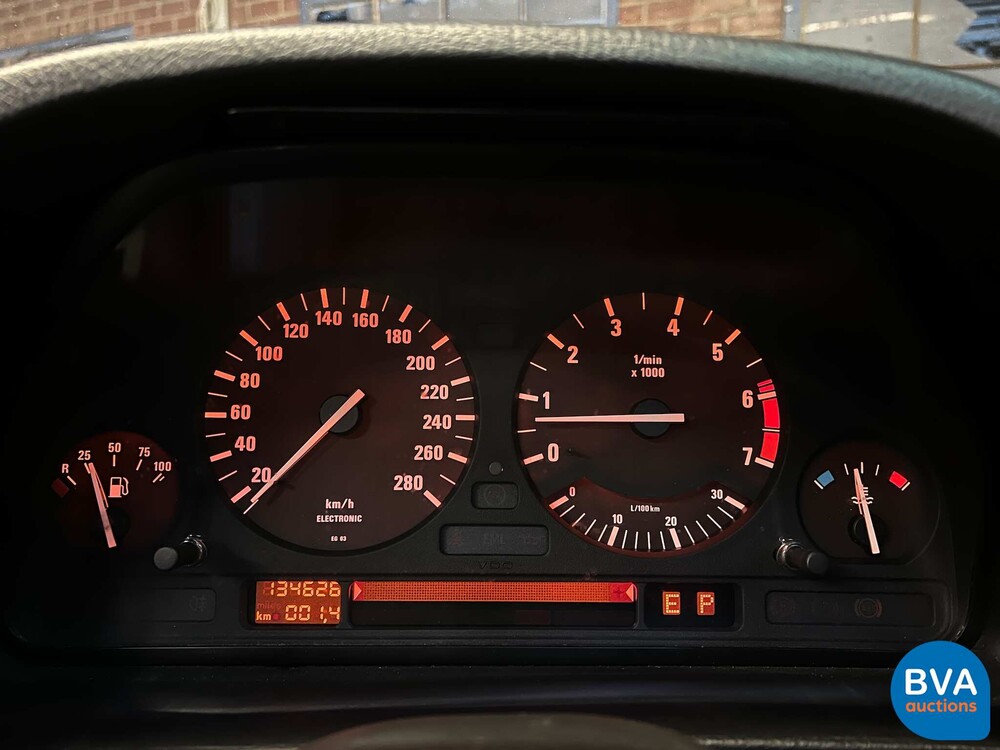 BMW 750iL Highline 7er 5.0 V12 300 PS E32 1992.