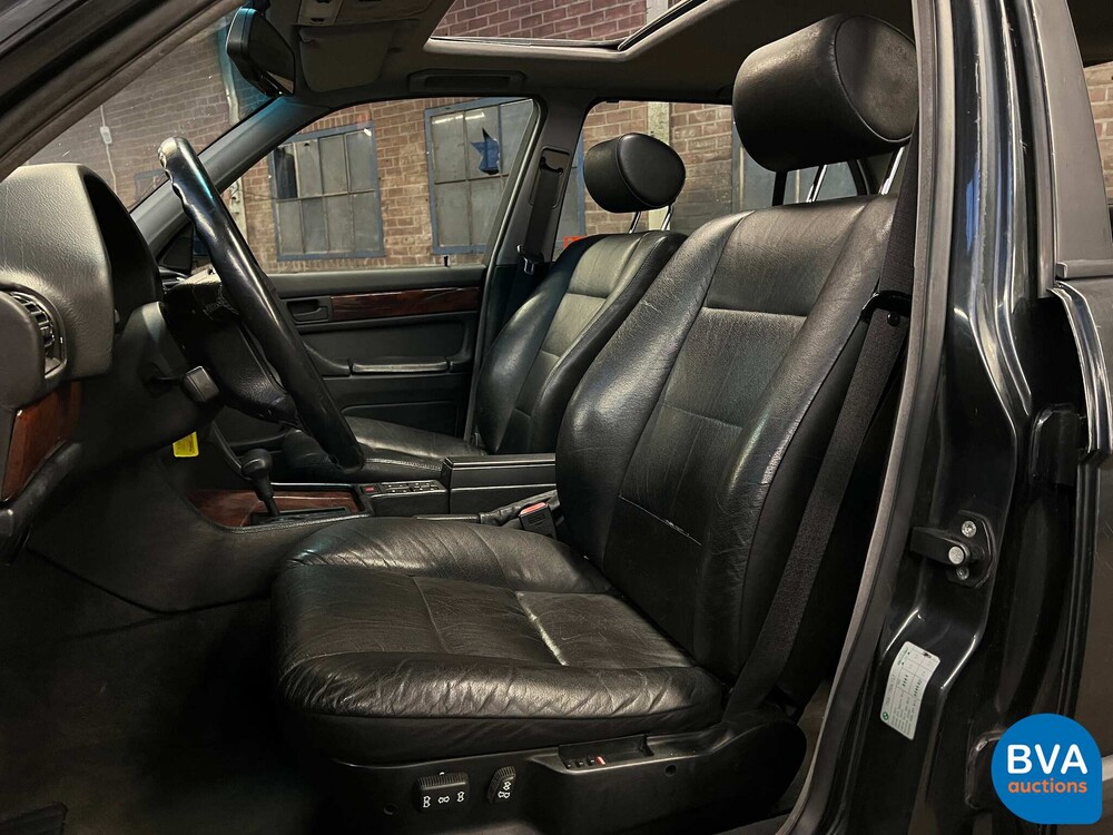 BMW 750iL Highline 7er 5.0 V12 300 PS E32 1992.