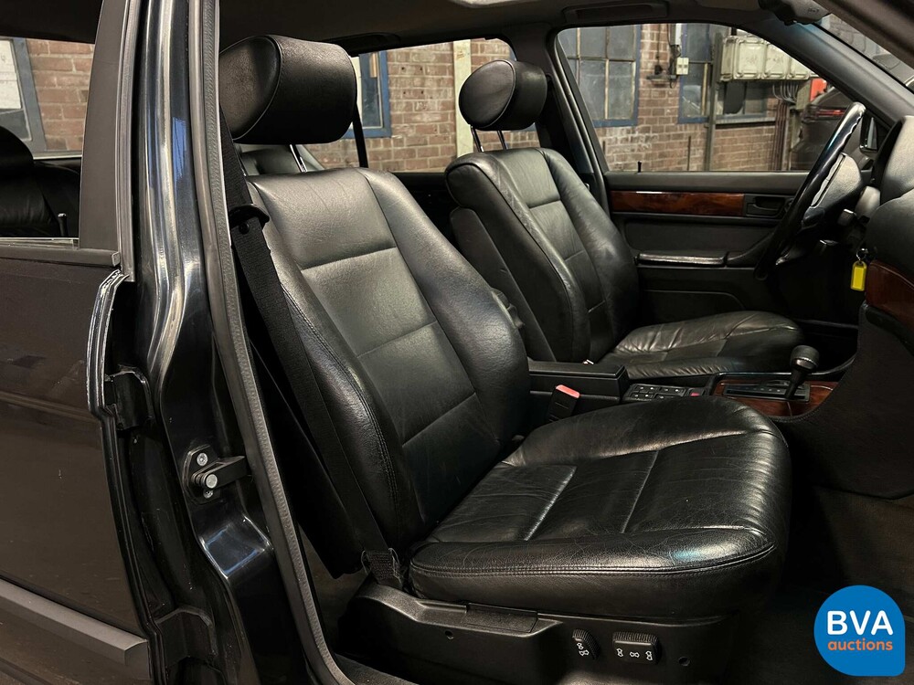 BMW 750iL Highline 7er 5.0 V12 300 PS E32 1992.