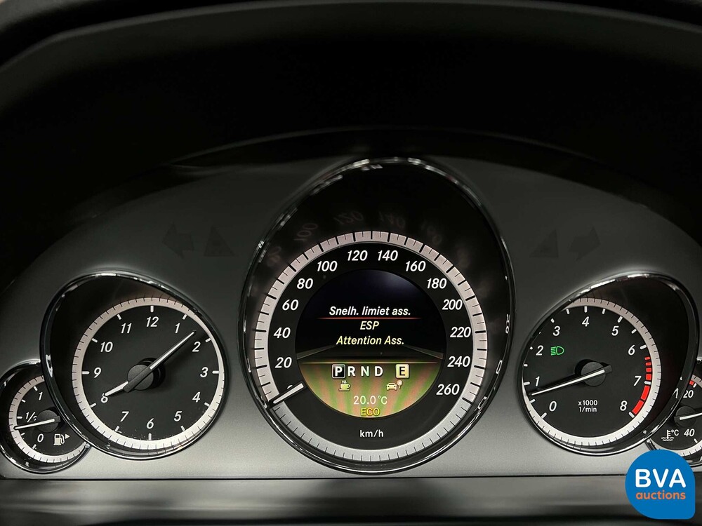 Mercedes-Benz E200 Cabriolet 184 PS E-Klasse 2011, 60-ZDJ-7.