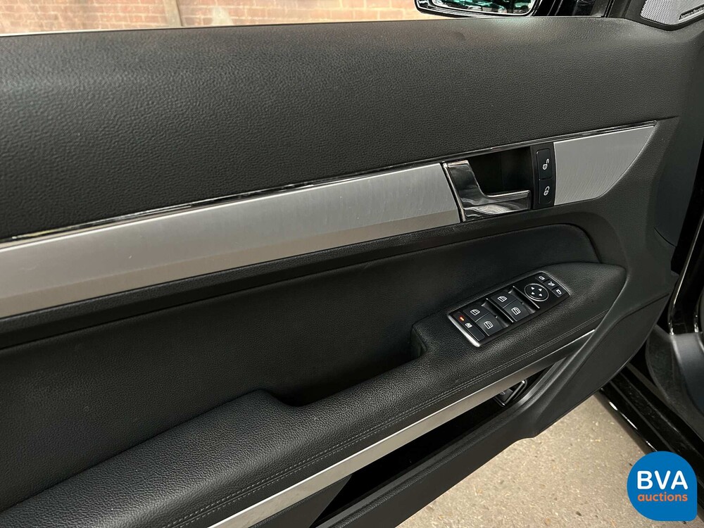 Mercedes-Benz E200 Cabriolet 184 PS E-Klasse 2011, 60-ZDJ-7.