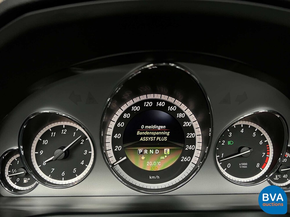 Mercedes-Benz E200 Cabriolet 184 PS E-Klasse 2011, 60-ZDJ-7.