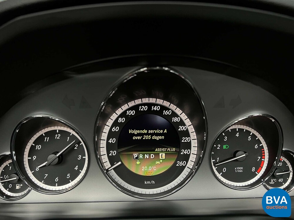 Mercedes-Benz E200 Cabriolet 184 PS E-Klasse 2011, 60-ZDJ-7.