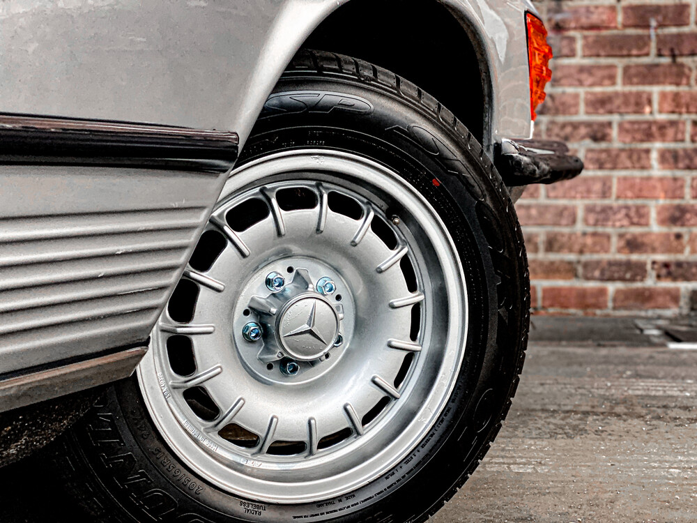 Mercedes-Benz 450SL R107 Roadster 4.5 218 PS SL-Klasse 1973, 23-YA-01.