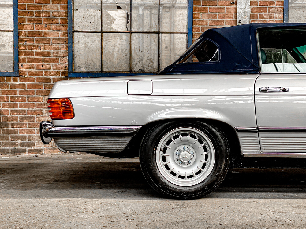 Mercedes-Benz 450SL R107 Roadster 4.5 218 PS SL-Klasse 1973, 23-YA-01.