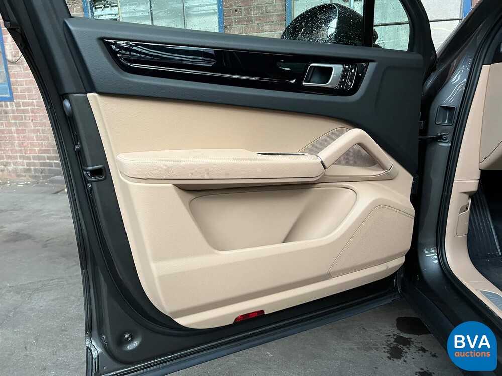 Porsche Cayenne 3.0 E-Hybrid 462PS 2021 -GARANTIE-, N-758-SX.