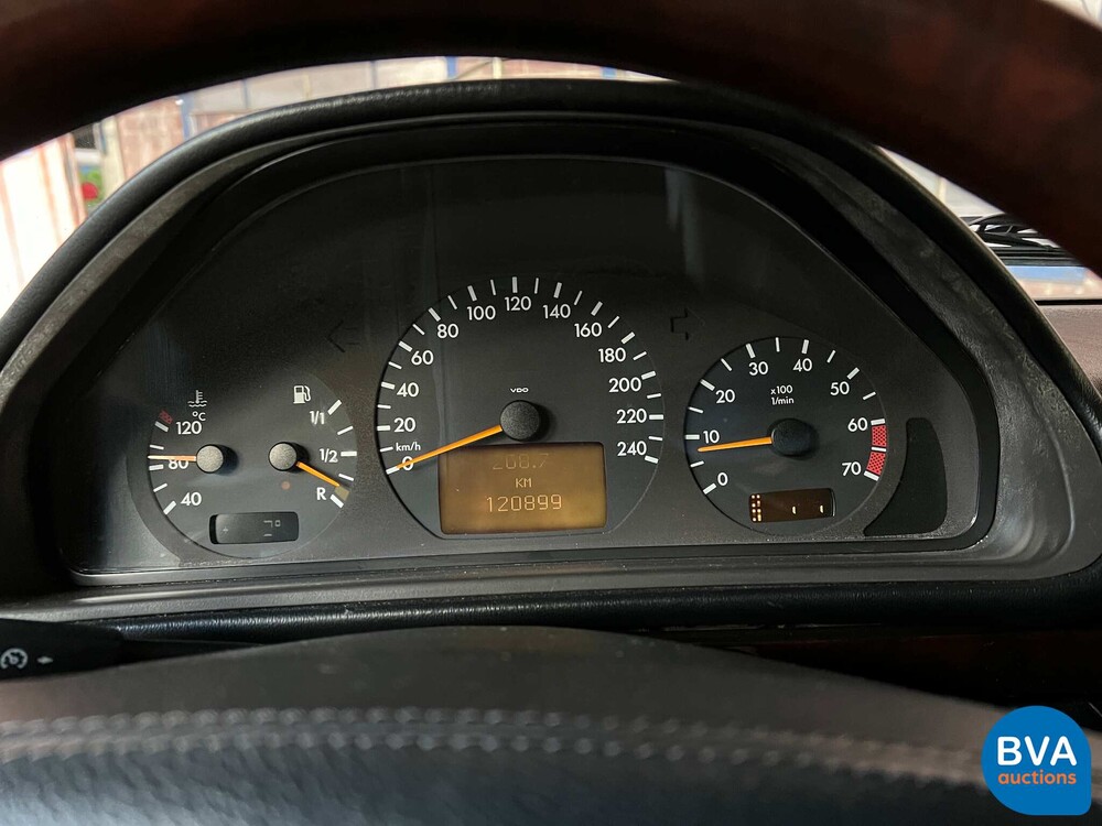 Mercedes-Benz G500 AMG Lang 296pk 2000 -YOUNGTIMER-.