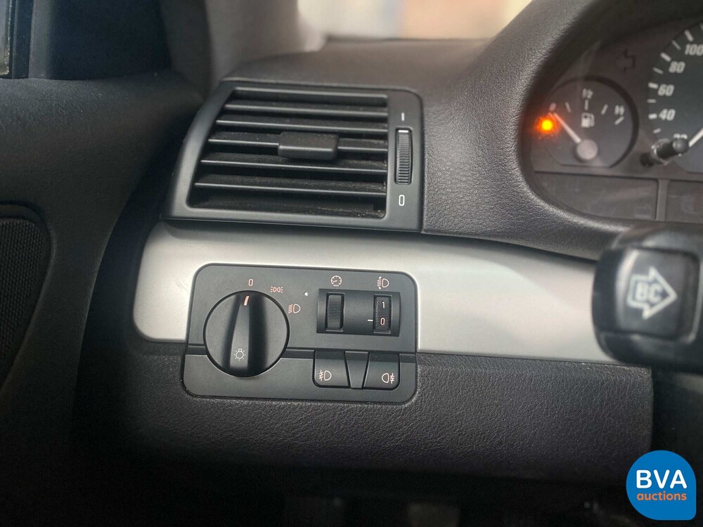 BMW 325Ci Executive Coupé 192pk 3er 2004, JK-513-X.