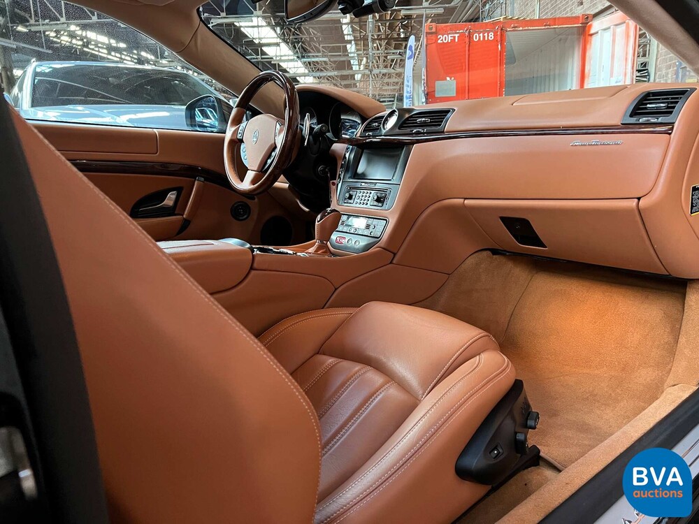 Maserati Granturismo 4.2 V8 405 PS 2008.