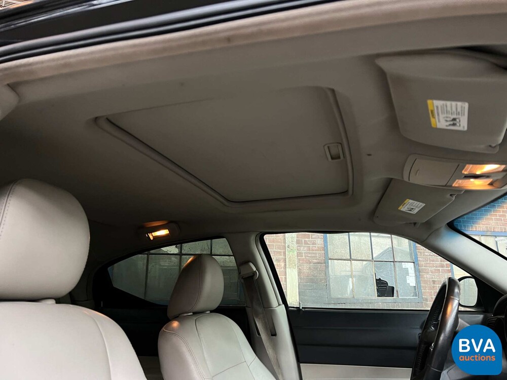 Dodge Charger 5.7 V8 Hemi 2006.