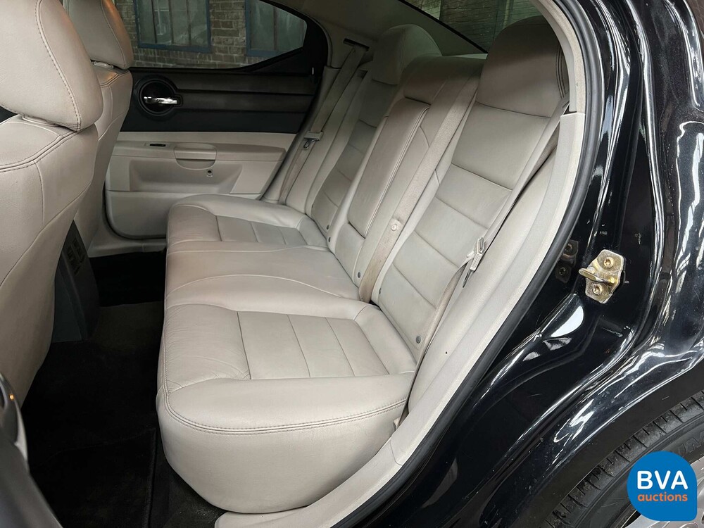 Dodge Charger 5.7 V8 Hemi 2006.