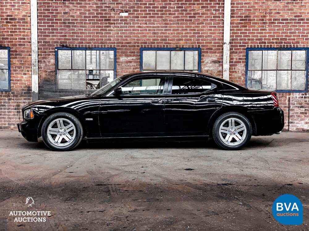 Dodge Charger 5.7 V8 Hemi 2006.