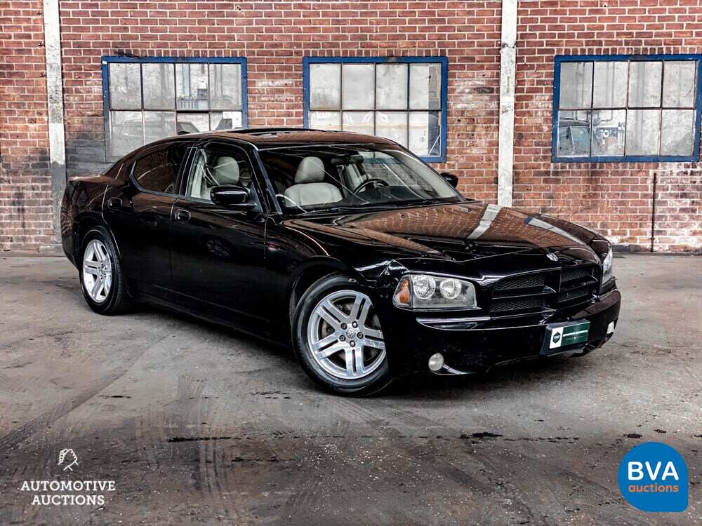 Dodge Charger 5.7 V8 Hemi 2006.