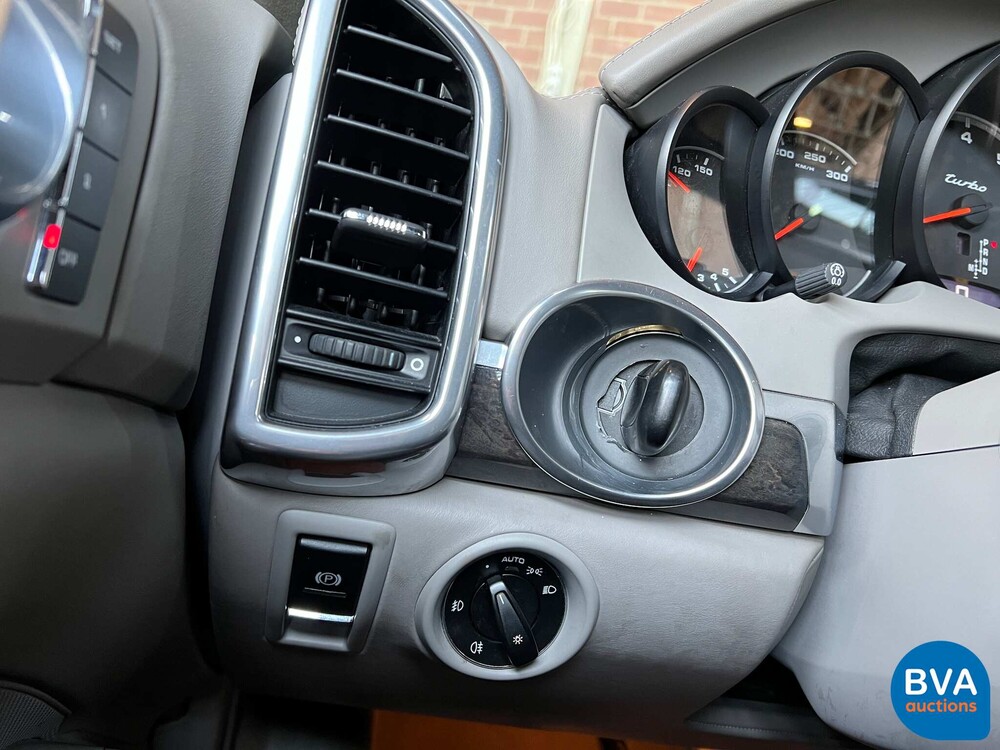 Porsche Cayenne 4.8 Turbo 500 PS 2010, RZ-707-X.
