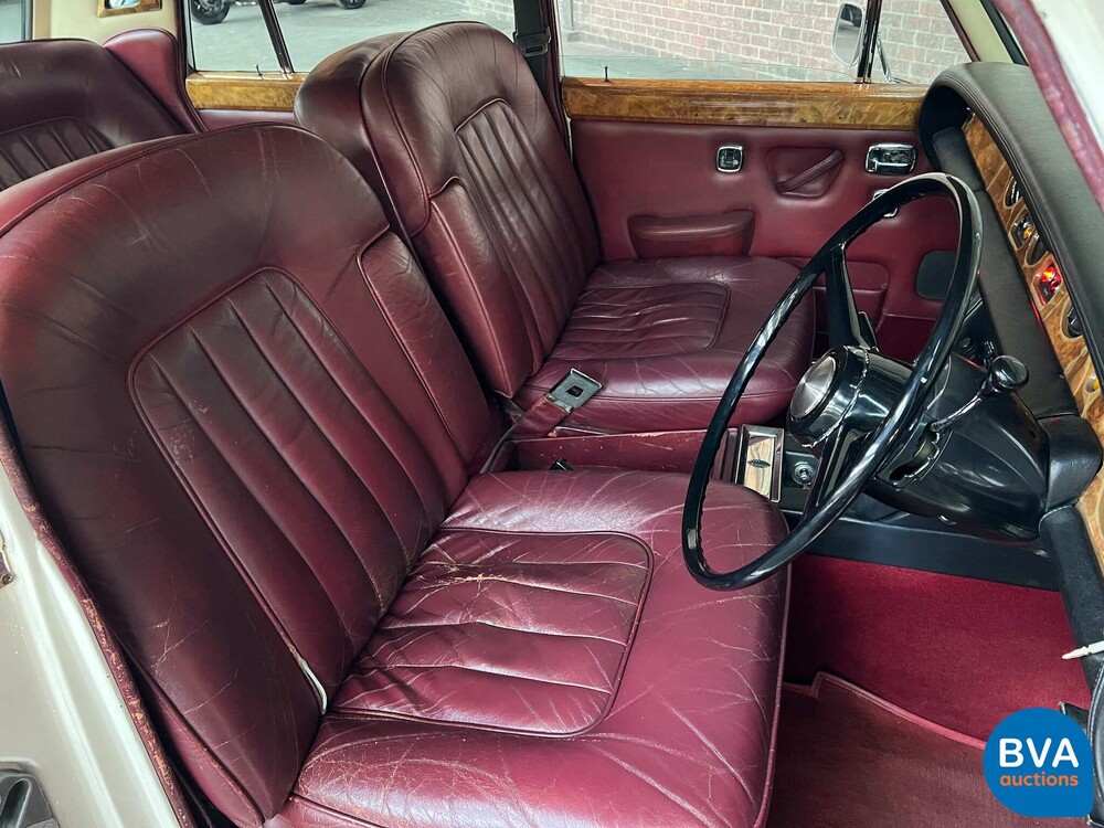 Rolls-Royce Silver Shadow 6.8 V8 Limousine Typ II 1972, DL-11-60.