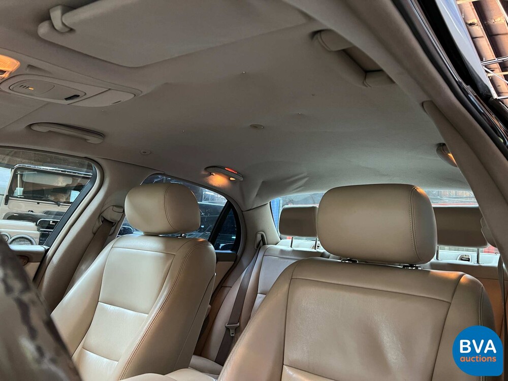 Jaguar XJ3.5 V8 Automatik 258 PS Org.NL 2004, 32-NV-FX.