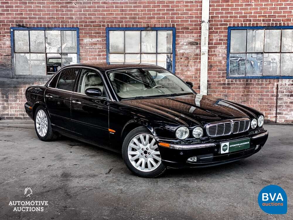Jaguar XJ3.5 V8 Automatik 258 PS Org.NL 2004, 32-NV-FX.
