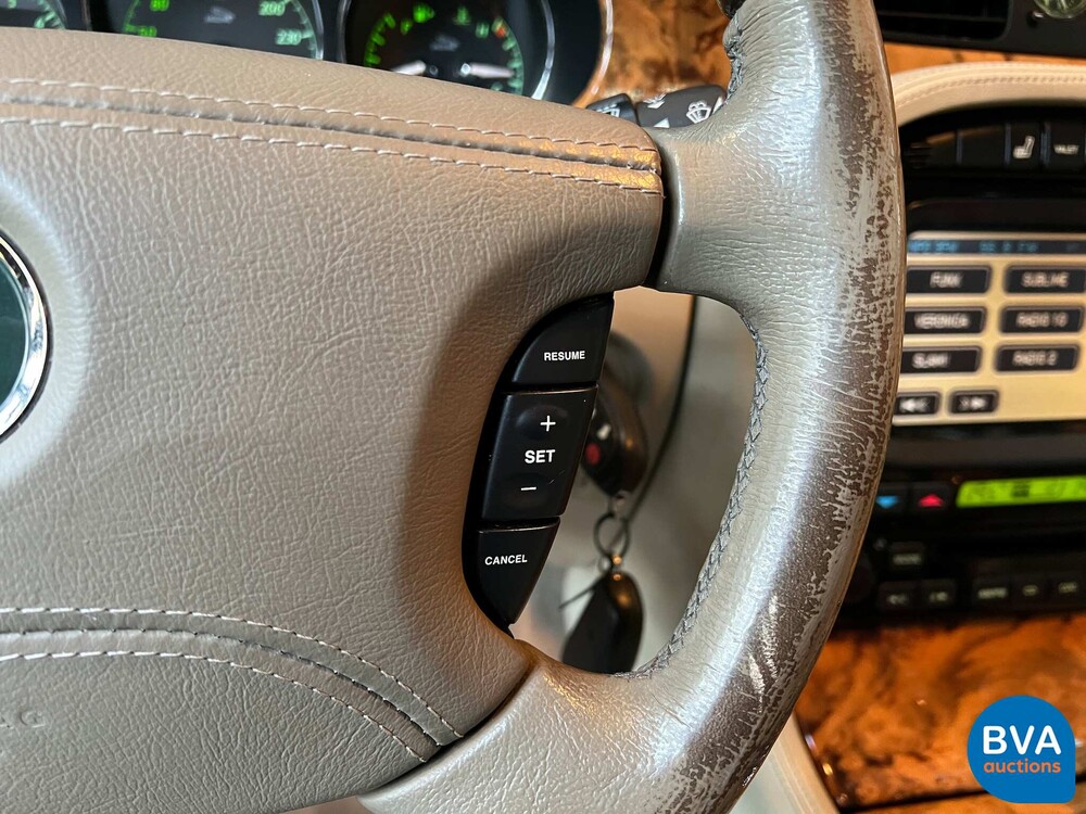 Jaguar XJ3.5 V8 Automatik 258 PS Org.NL 2004, 32-NV-FX.