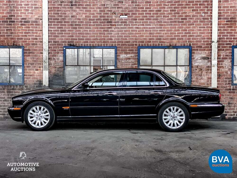 Jaguar XJ3.5 V8 Automatik 258 PS Org.NL 2004, 32-NV-FX.
