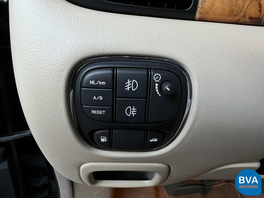 Jaguar XJ3.5 V8 Automatik 258 PS Org.NL 2004, 32-NV-FX.