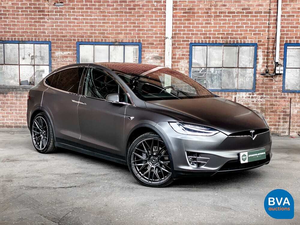 Tesla Model X 75D Base 6-Personen 333 PS 2016 - Org. NL-, ND-695-V.