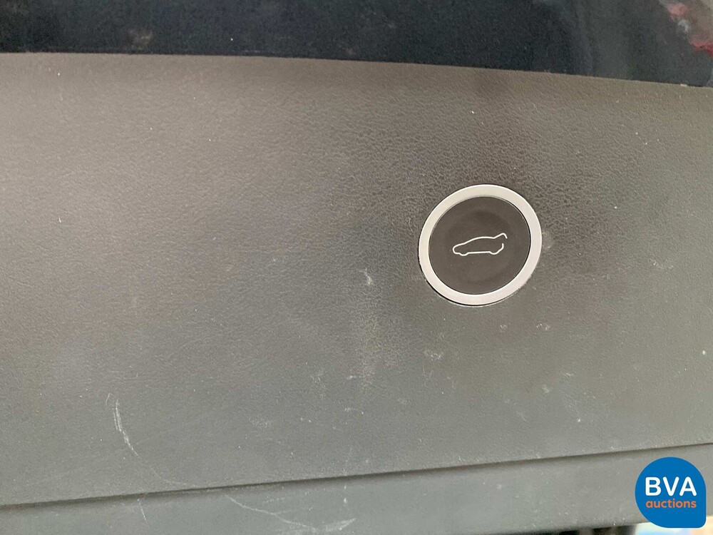 Tesla Model X 75D Base 6-Personen 333 PS 2016 - Org. NL-, ND-695-V.