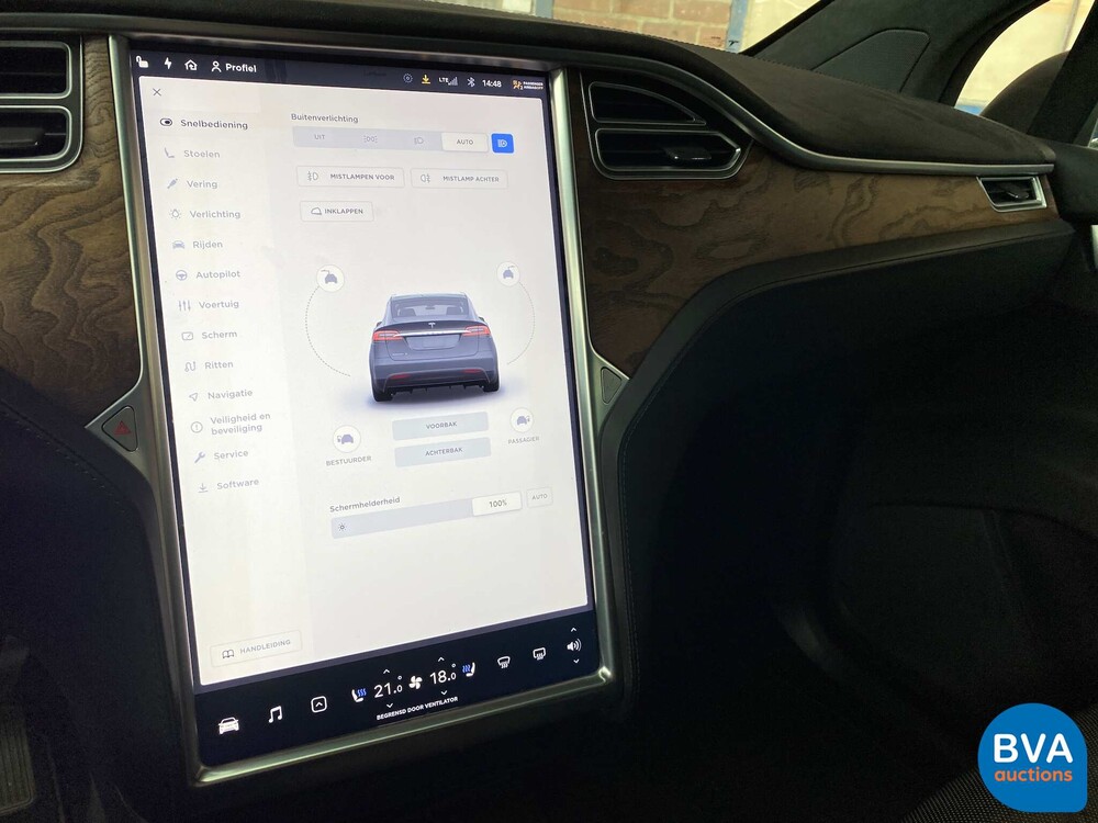 Tesla Model X 75D Base 6-Personen 333 PS 2016 - Org. NL-, ND-695-V.