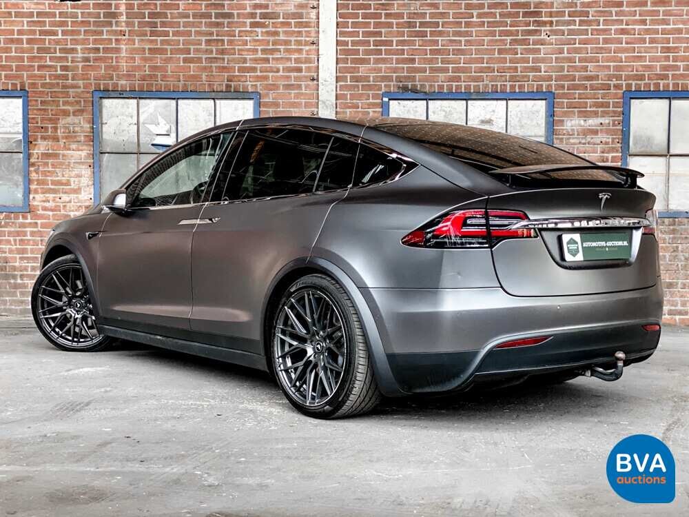 Tesla Model X 75D Base 6-Personen 333 PS 2016 - Org. NL-, ND-695-V.