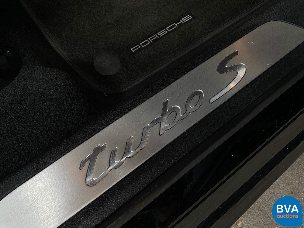 Porsche Panamera 4.8 Turbo S SportChrono 551pk 2011, XJ-976-R.