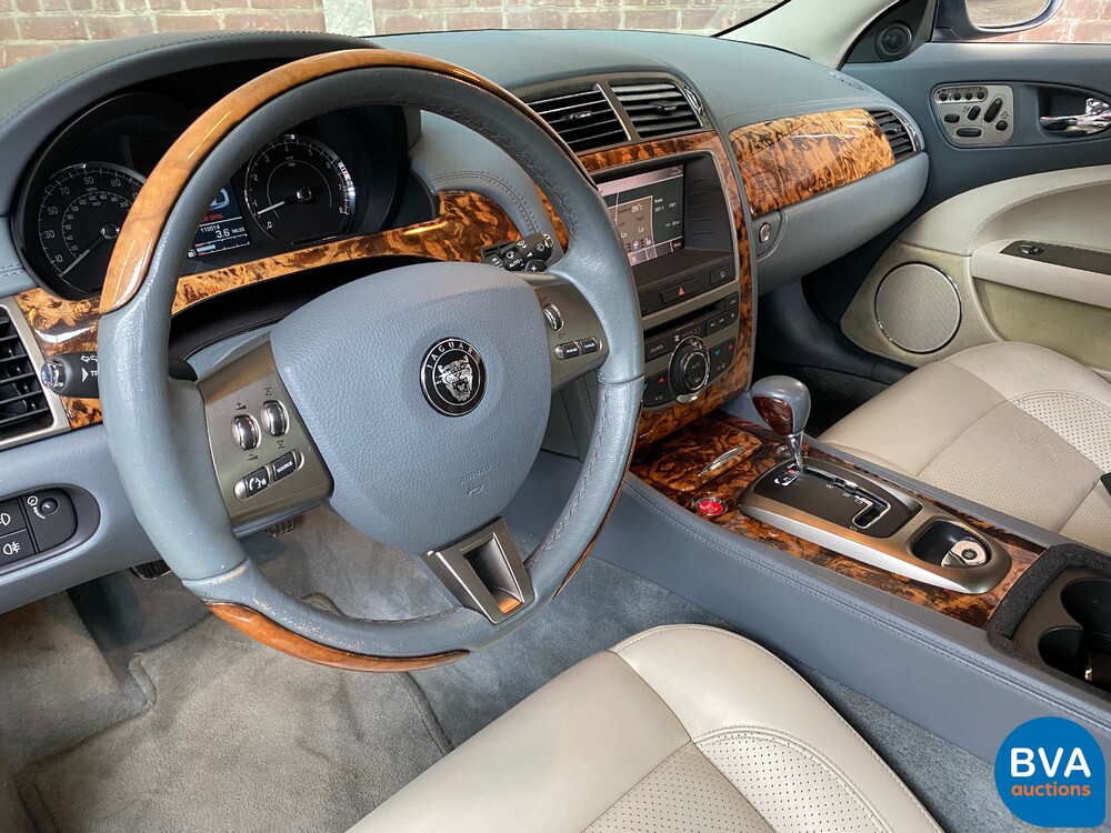 Jaguar XK Coupé 4.2 420 PS 2008.