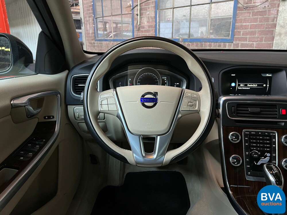 Volvo S60 2.5 t AWD Premier 254 PS 2016, N-372-NJ.