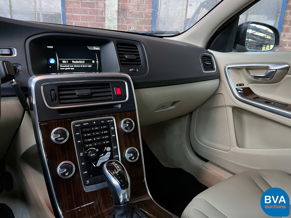 Volvo S60 2.5 t AWD Premier 254 PS 2016, N-372-NJ.