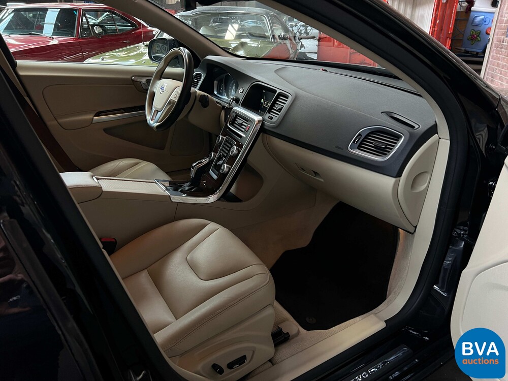 Volvo S60 2.5 t AWD Premier 254 PS 2016, N-372-NJ.