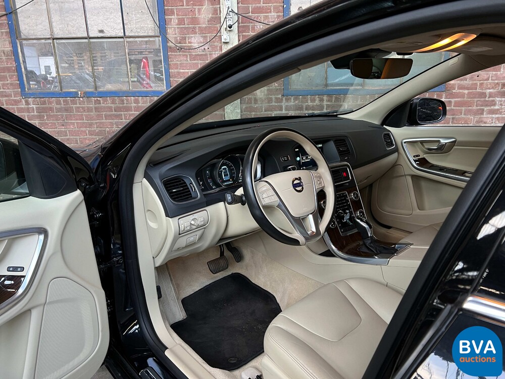 Volvo S60 2.5 t AWD Premier 254 PS 2016, N-372-NJ.
