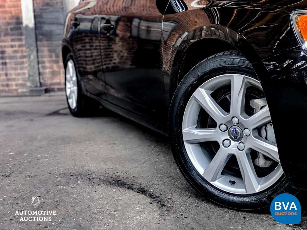 Volvo S60 2.5 t AWD Premier 254 PS 2016, N-372-NJ.