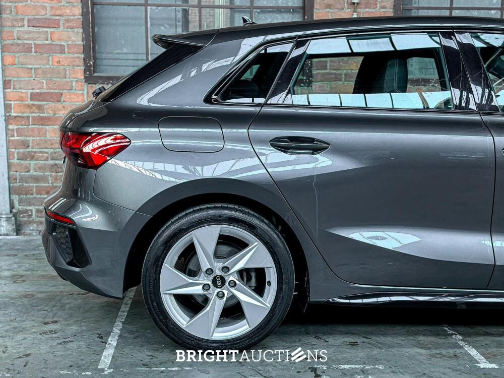 Audi A3 Sportback 35 TFSI S edition 150pk 2020 (origineel-NL), J-090-XS