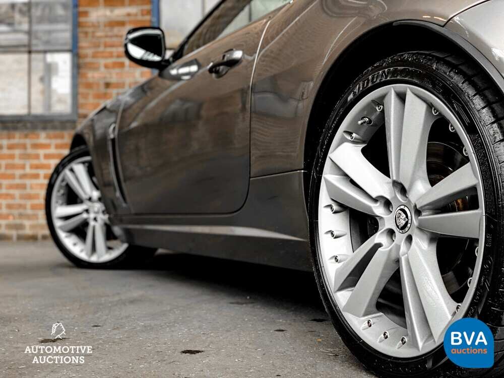Jaguar XK5.0 V8 Coupé Portfolio 385PS 2009 -Org. NL-, 99-HRN-3.