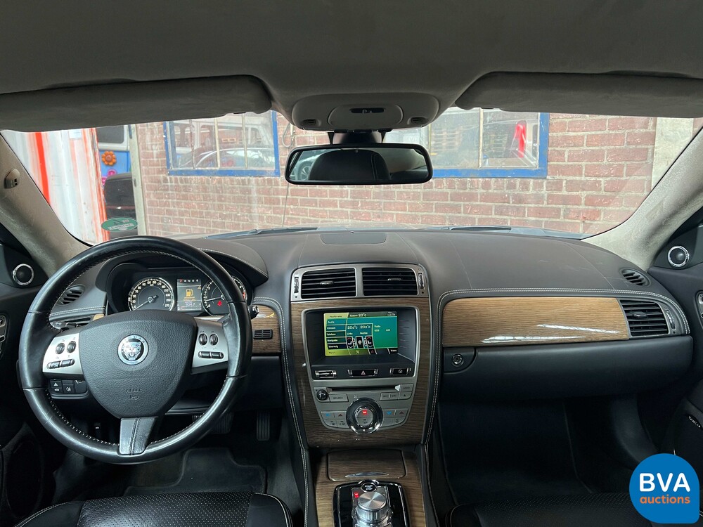 Jaguar XK5.0 V8 Coupé Portfolio 385PS 2009 -Org. NL-, 99-HRN-3.