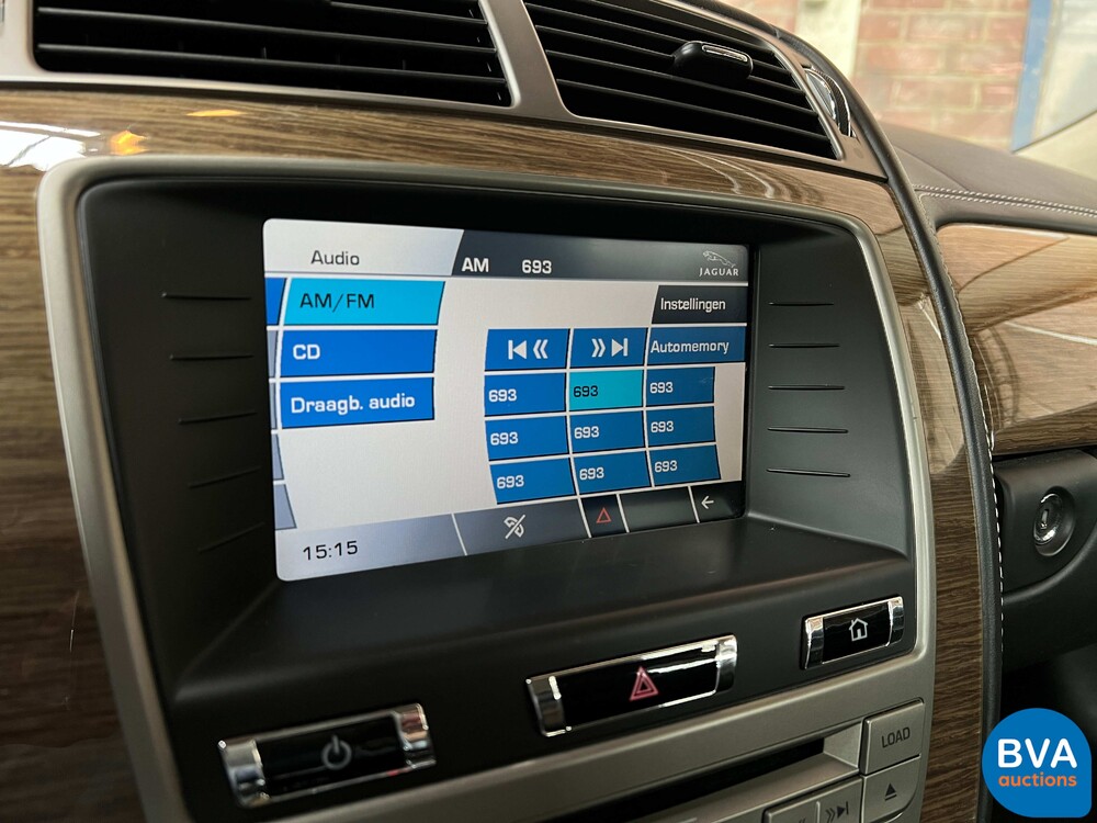 Jaguar XK5.0 V8 Coupé Portfolio 385PS 2009 -Org. NL-, 99-HRN-3.