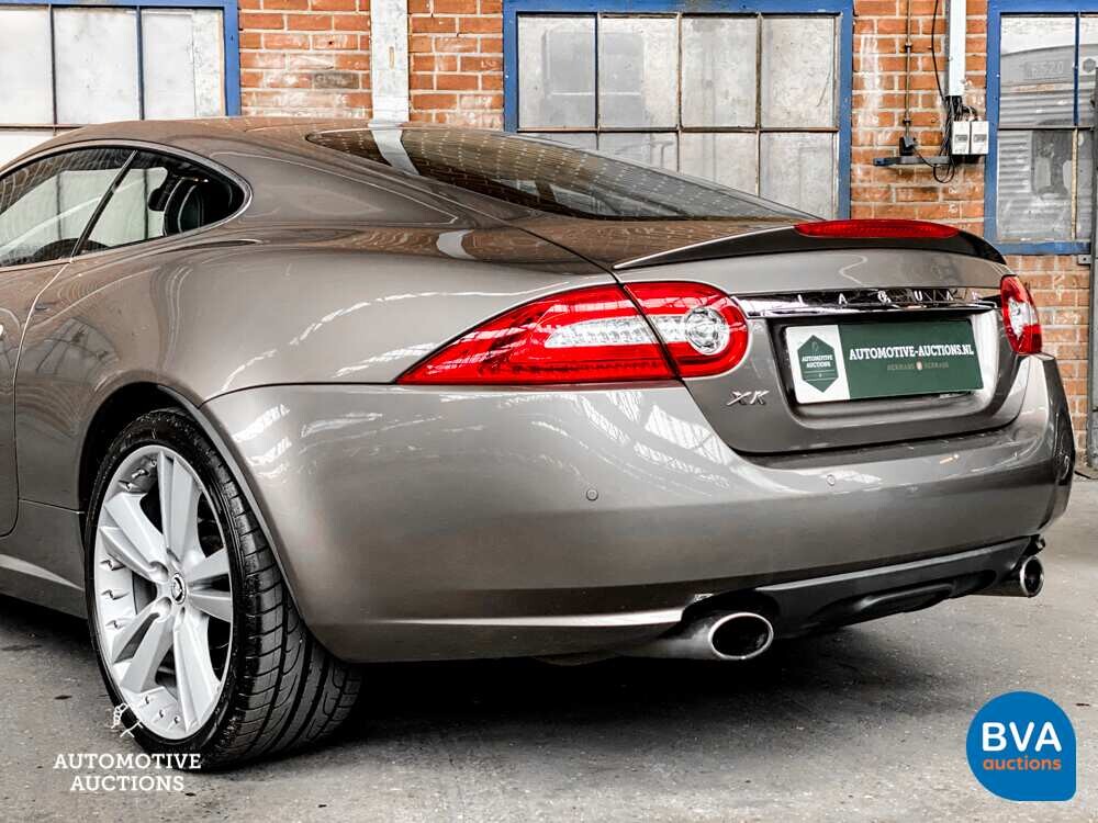 Jaguar XK5.0 V8 Coupé Portfolio 385PS 2009 -Org. NL-, 99-HRN-3.