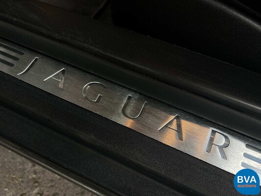 Jaguar XK5.0 V8 Coupé Portfolio 385PS 2009 -Org. NL-, 99-HRN-3.