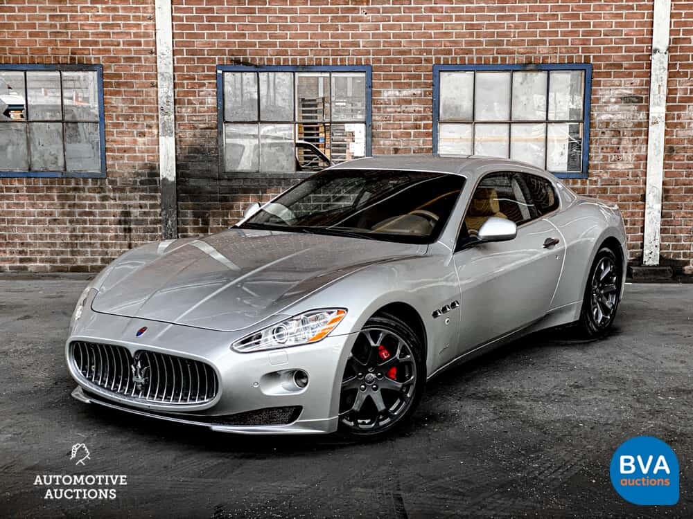 Maserati Gran Turismo GT 405pk 2012