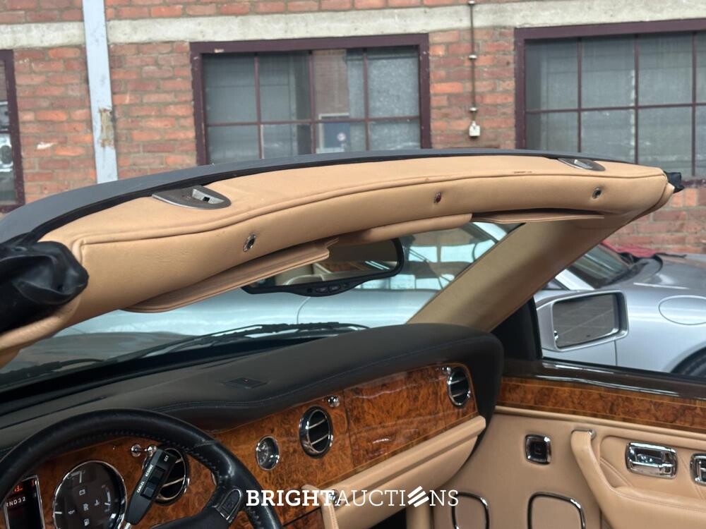 Rolls-Royce Corniche V 6.75 V8 Cabriolet 329hp 2000 Cabrio (1 von 374 weltweit), 91-HF-TP