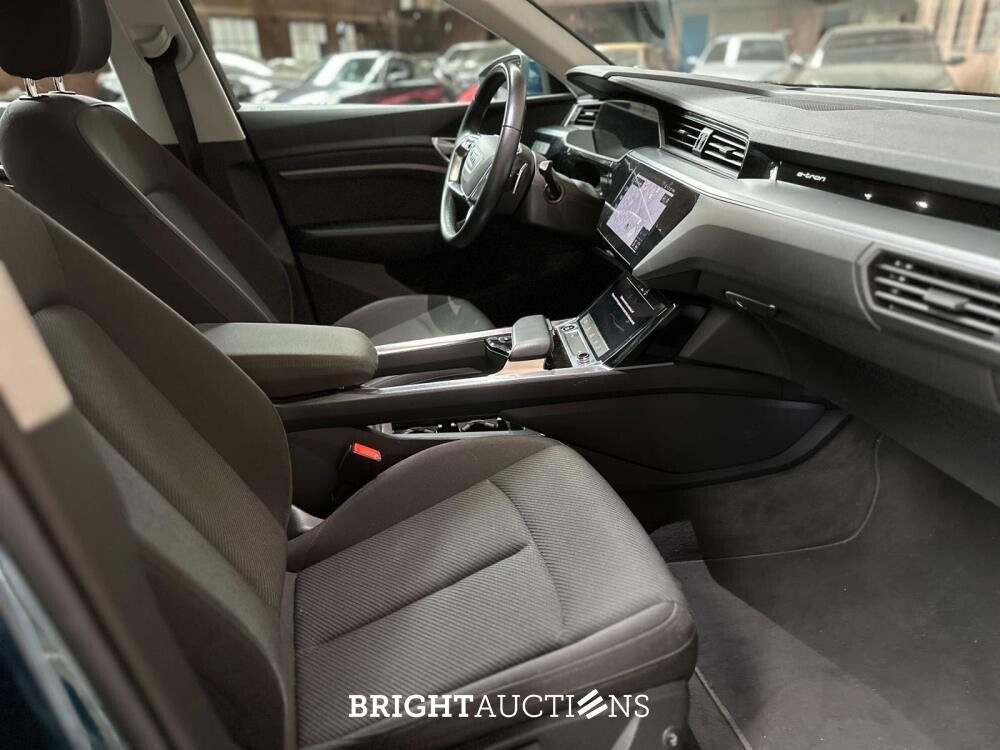 Audi E-tron Sportback 50 quattro edition 71 kWh 313pk 2020 (Origineel-NL), K-130-HS