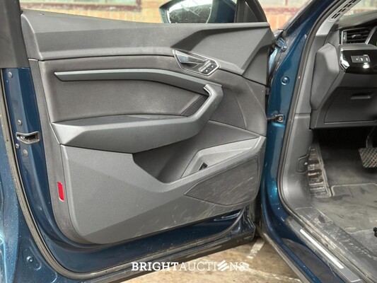Audi E-tron Sportback 50 quattro edition 71 kWh 313pk 2020 (Origineel-NL), K-130-HS
