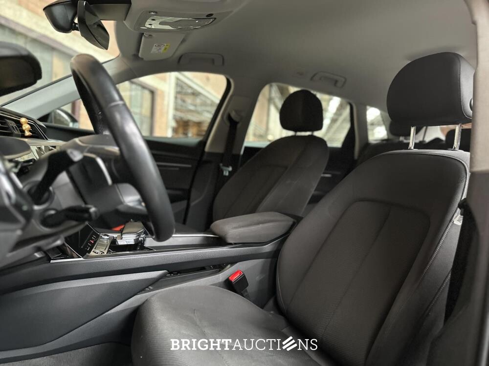 Audi E-tron 50 quattro Business edition 71 kWh 313pk 2020 (Origineel-NL), K-238-JJ