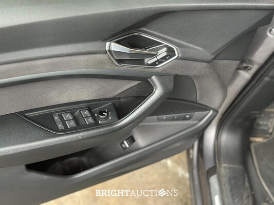 Audi E-tron 50 quattro Business edition 71 kWh 313pk 2020 (Origineel-NL+1e eigenaar), K-238-JJ