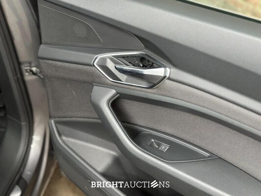 Audi E-tron 50 quattro Business edition 71 kWh 313pk 2020 (Origineel-NL+1e eigenaar), K-238-JJ