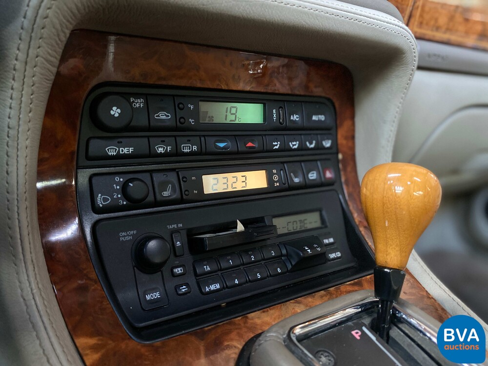 Daimler Six 4.0 LWB 241pk 1997 -Org. NL-, RB-TL-96